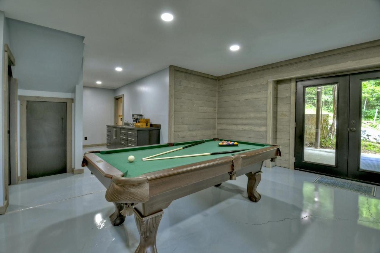 בלו רידג' The Chariot - Creek Front With Hottub, Fire Pits, Billiards, Ev Charger - Sandalwood Stays מראה חיצוני תמונה
